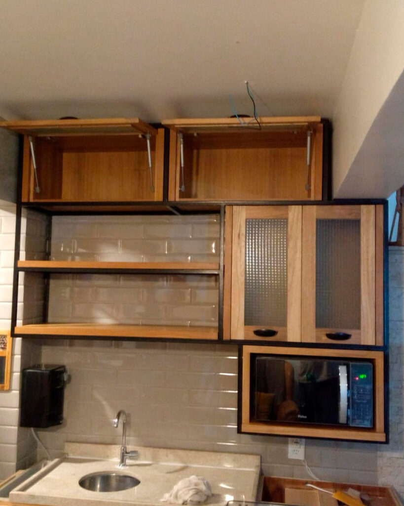 Cozinha em Madeira Maciça